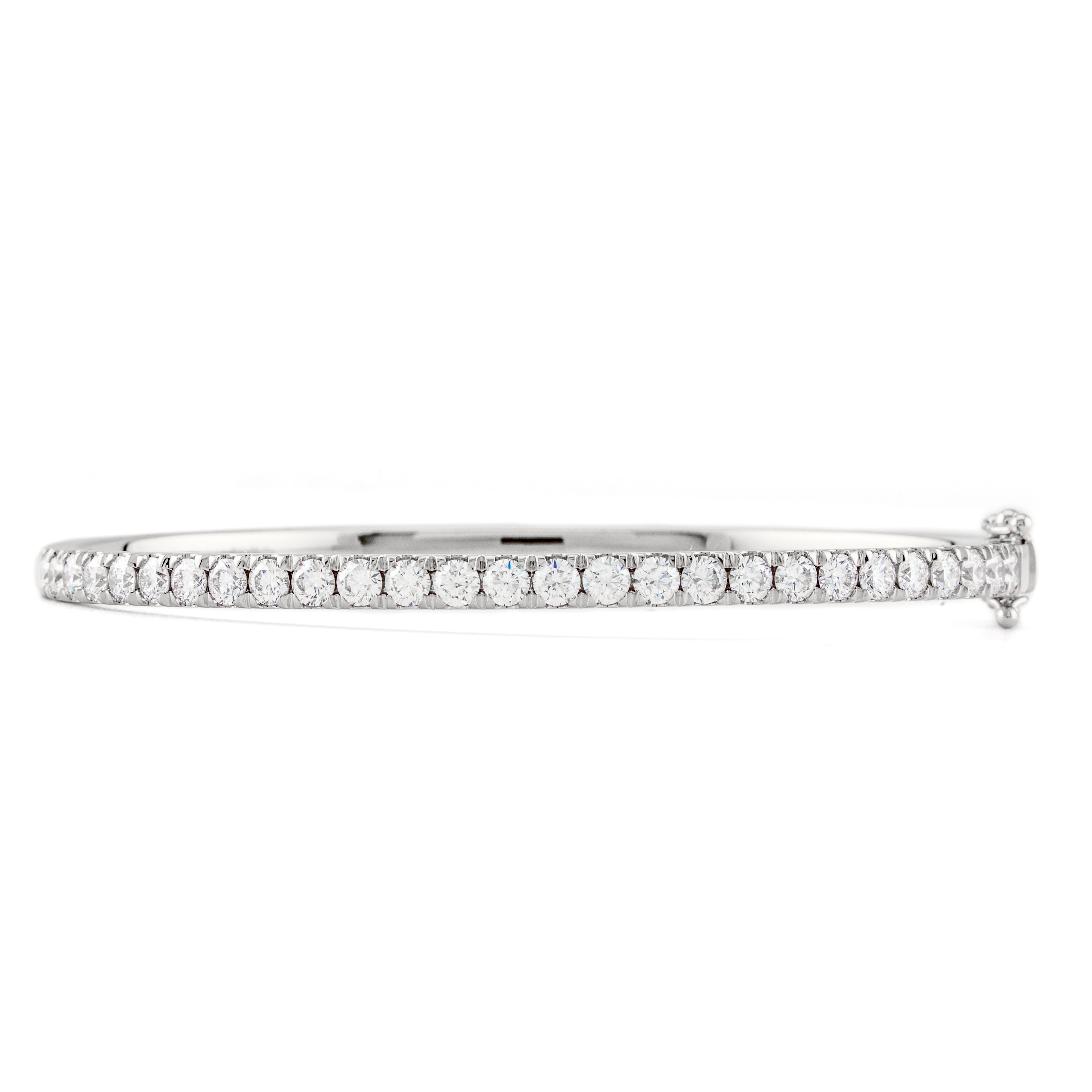 14K White Natural Diamond Bangle Bracelet 2.23 Carat