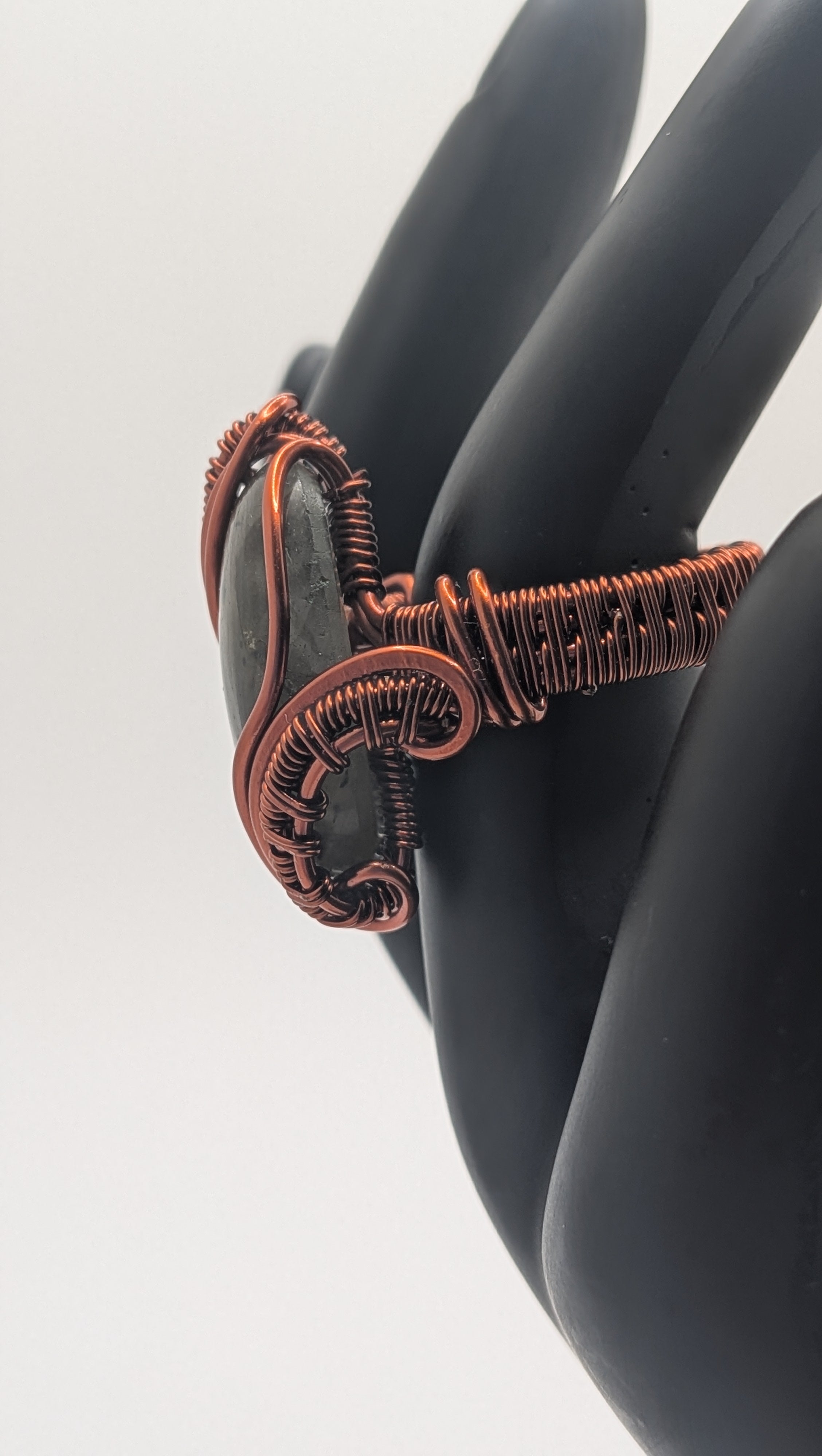 Wu-Sah Designs – Labradorite Copper Ring