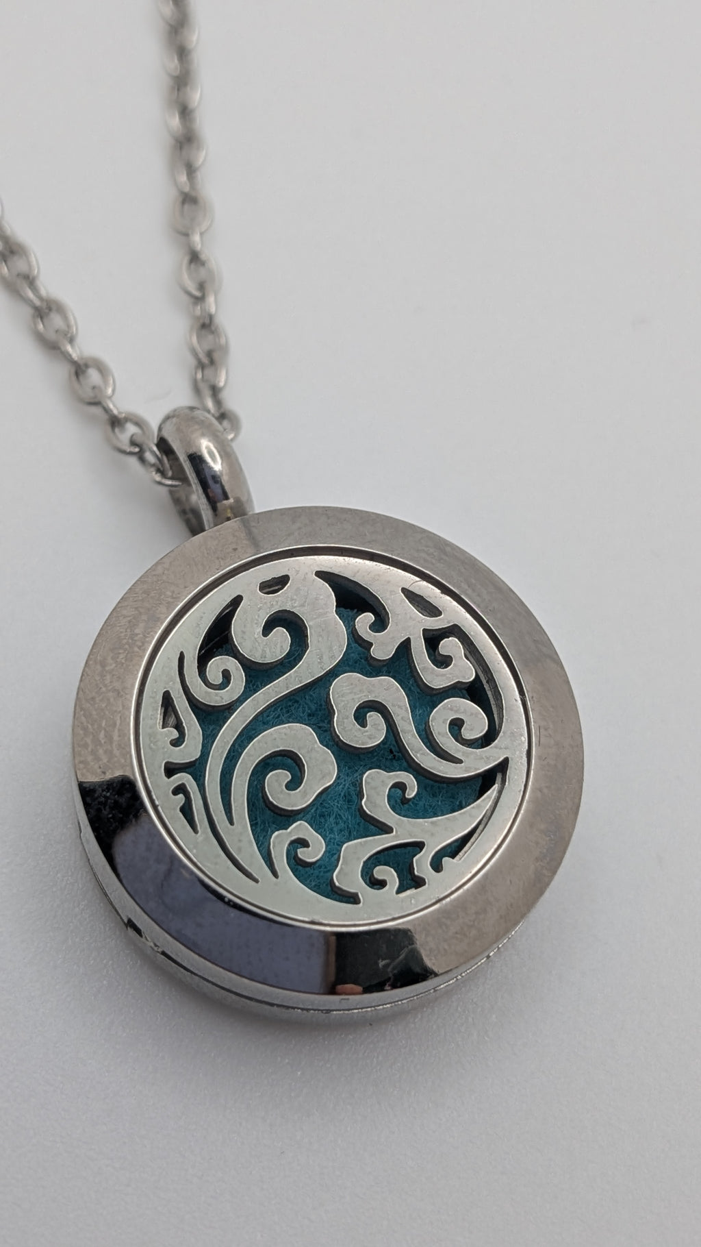 Kulli Steel Perfume Necklace