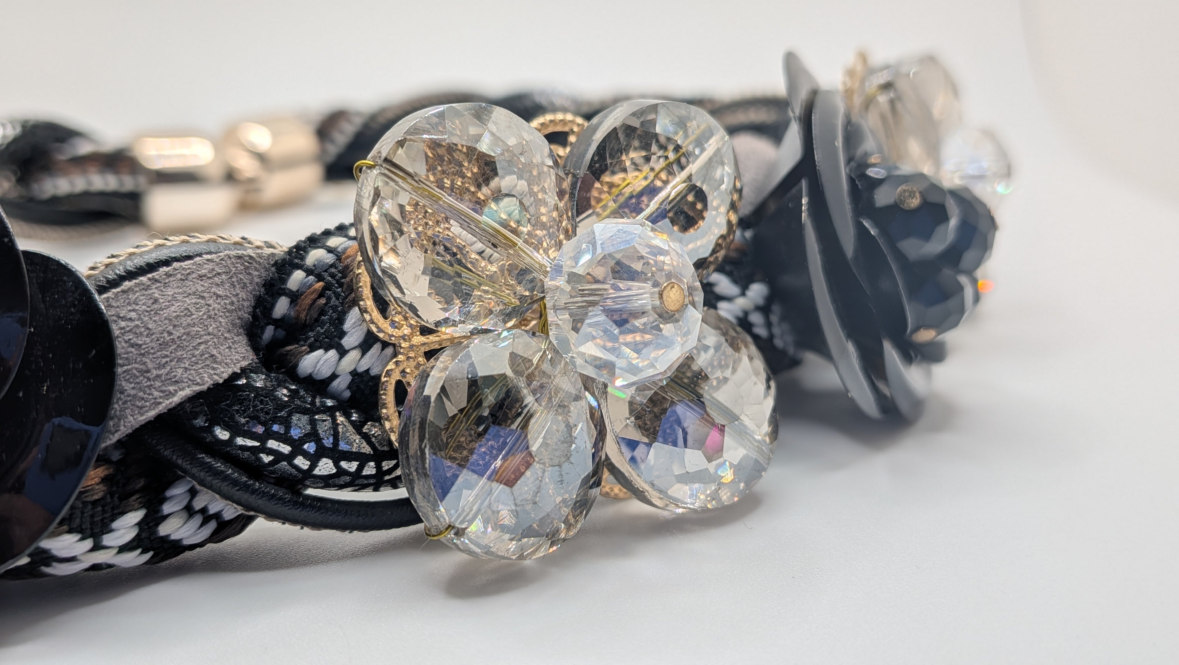 Vintage Crystal floral choker black and white