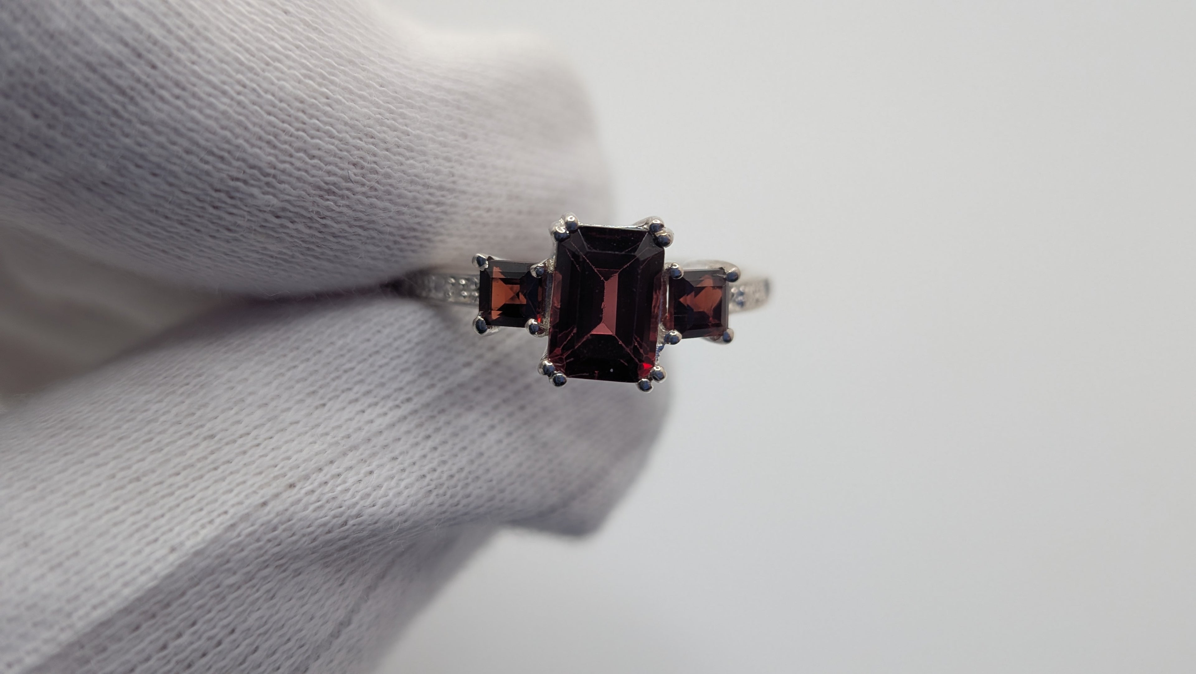 Sterling Silver Three Stone Emerald and Square Garnet Size 8