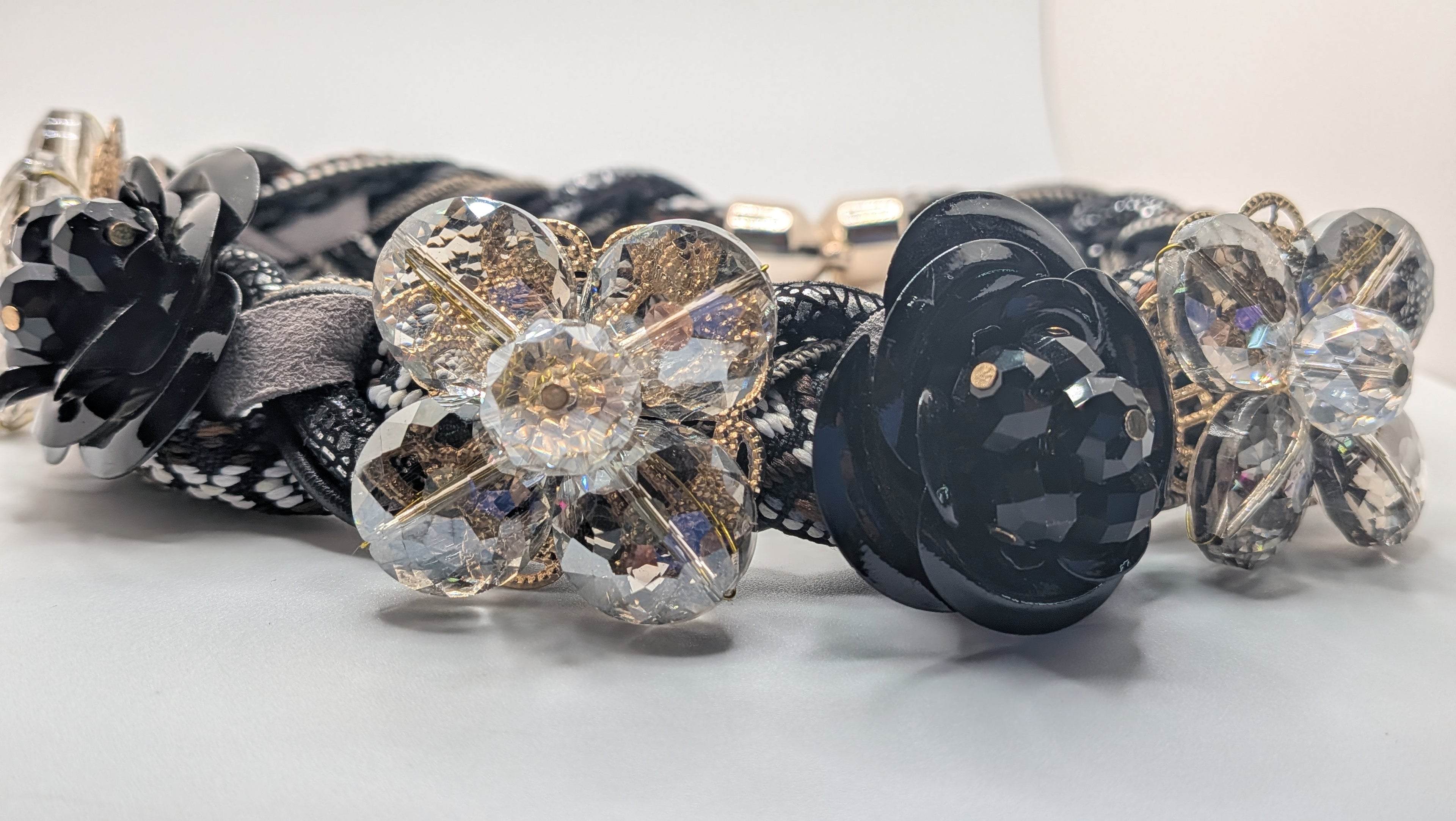 Vintage Crystal floral choker black and white