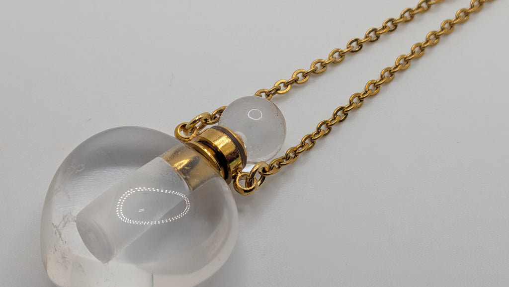Kulli White Quartz Heart Perfume Necklace