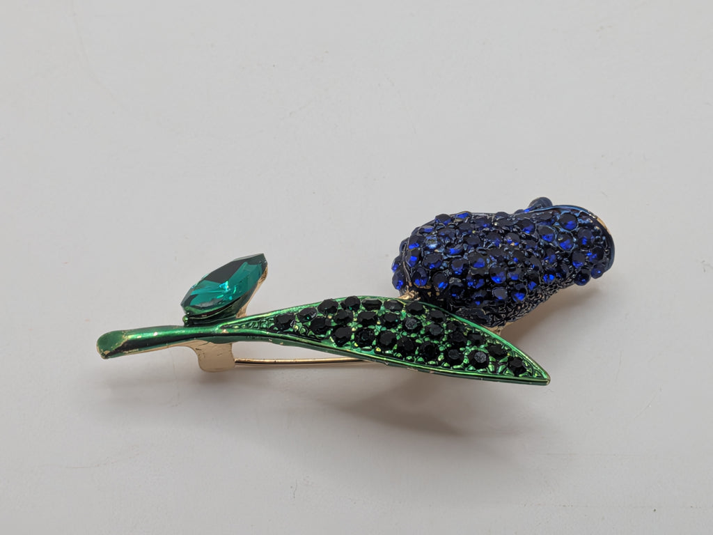 KULLI Atelier Vintage-Inspired Crystal Brooches Zinc alloy & crystal rhinestones $25