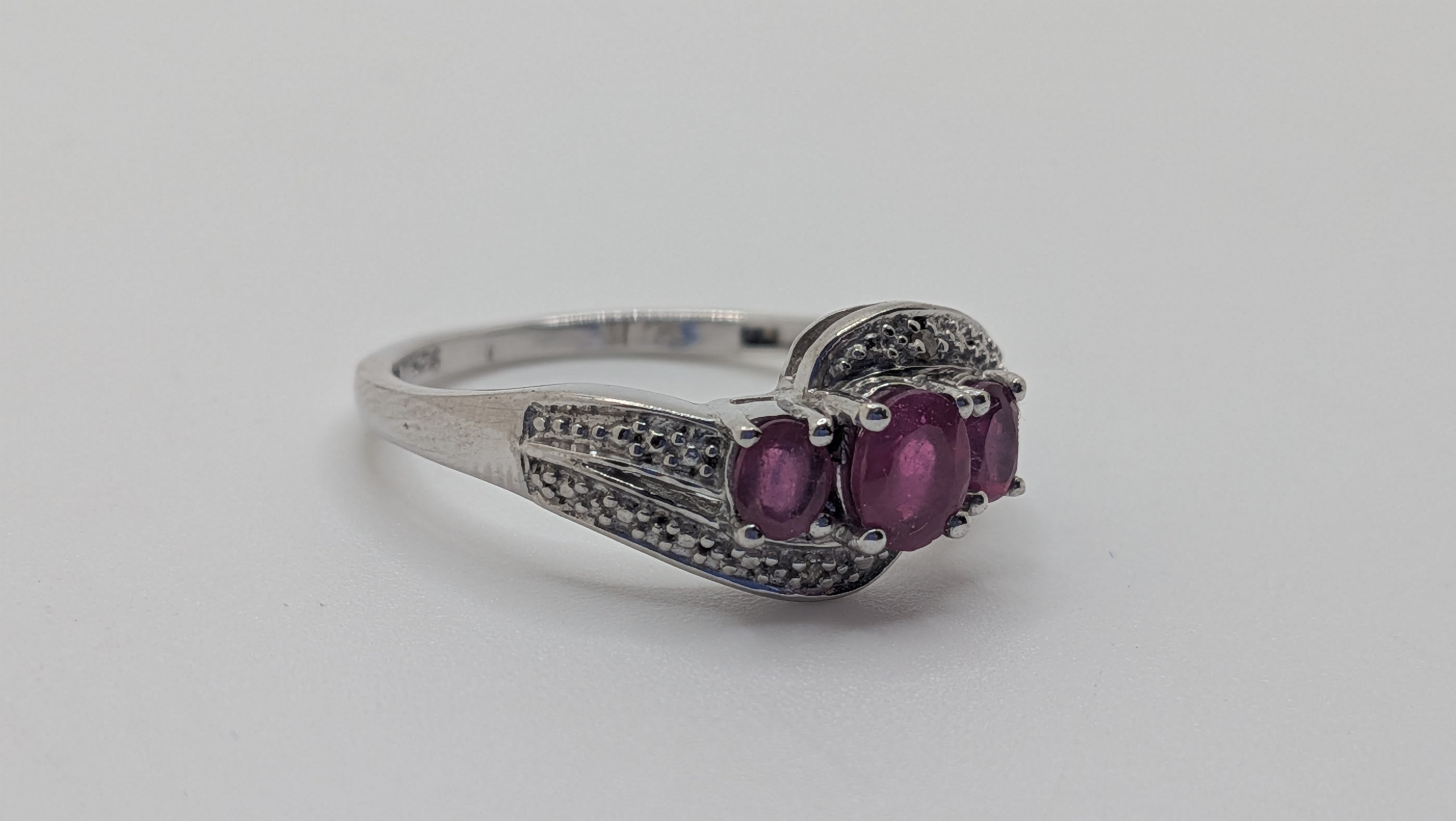 Sterling Silver Three Stone Ruby and 2 Diamonds Size 9