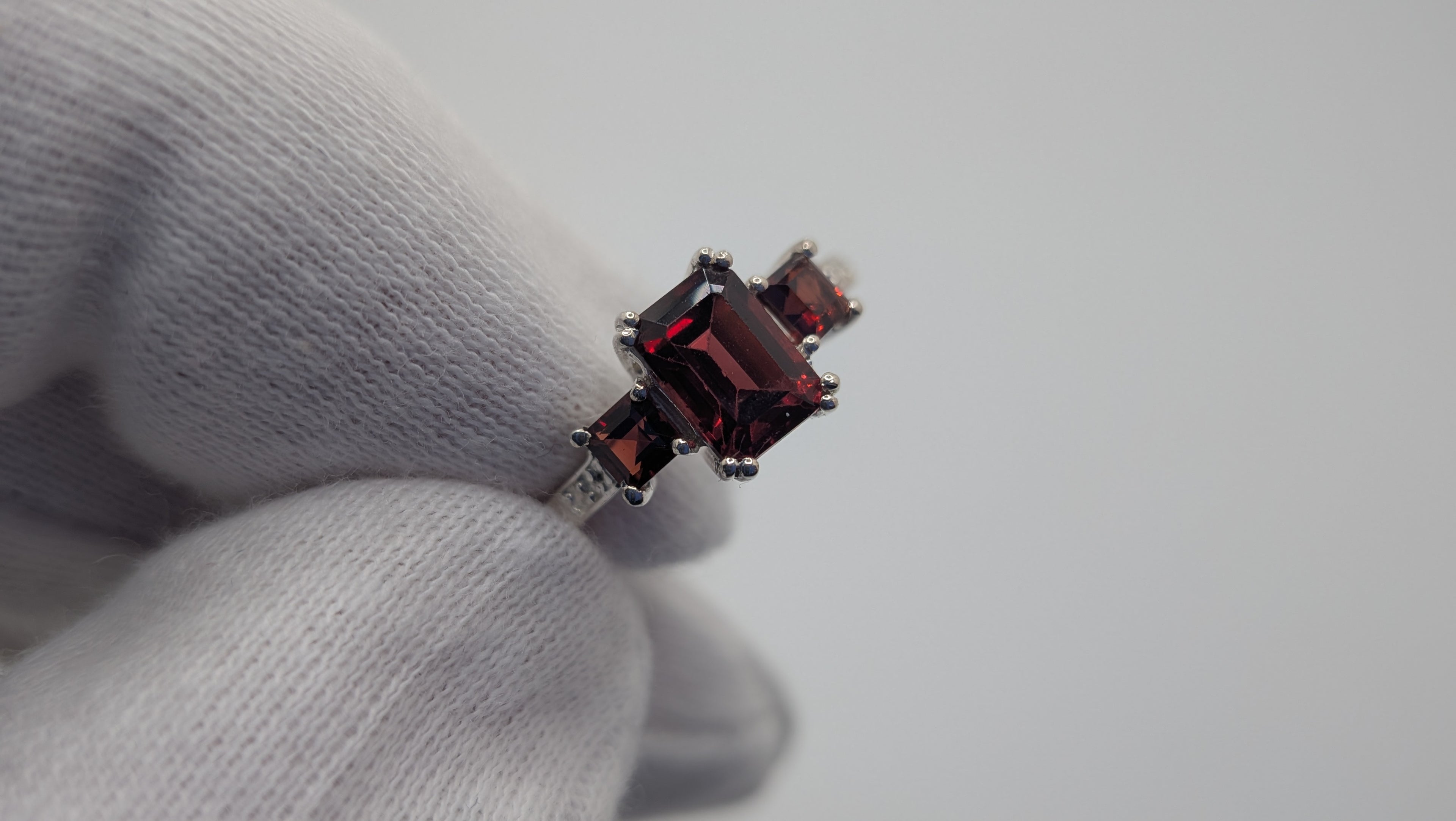 Sterling Silver Three Stone Emerald and Square Garnet Size 8