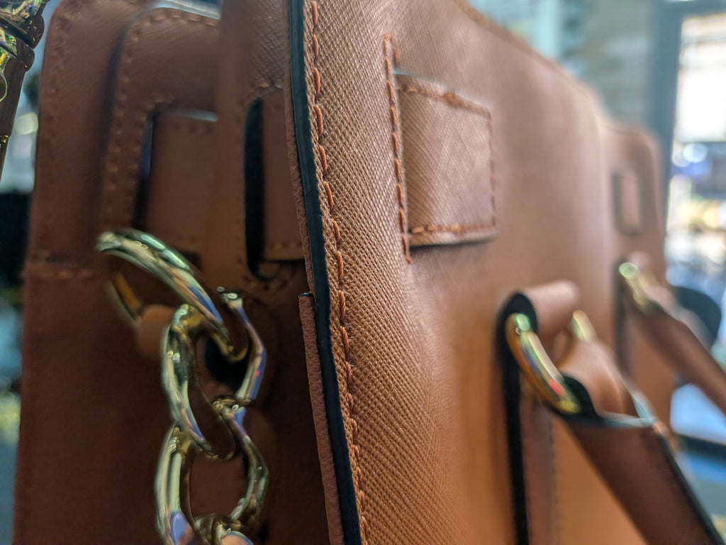 Michael Kors Hamilton Orange like brand new! $222