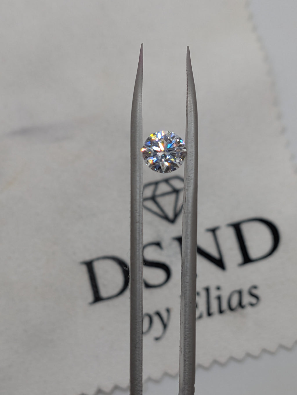 1.11 carat lab grown diamond D VS1 EXCELLENT POLISH EXCELLENT SYMMETRY igi 1882