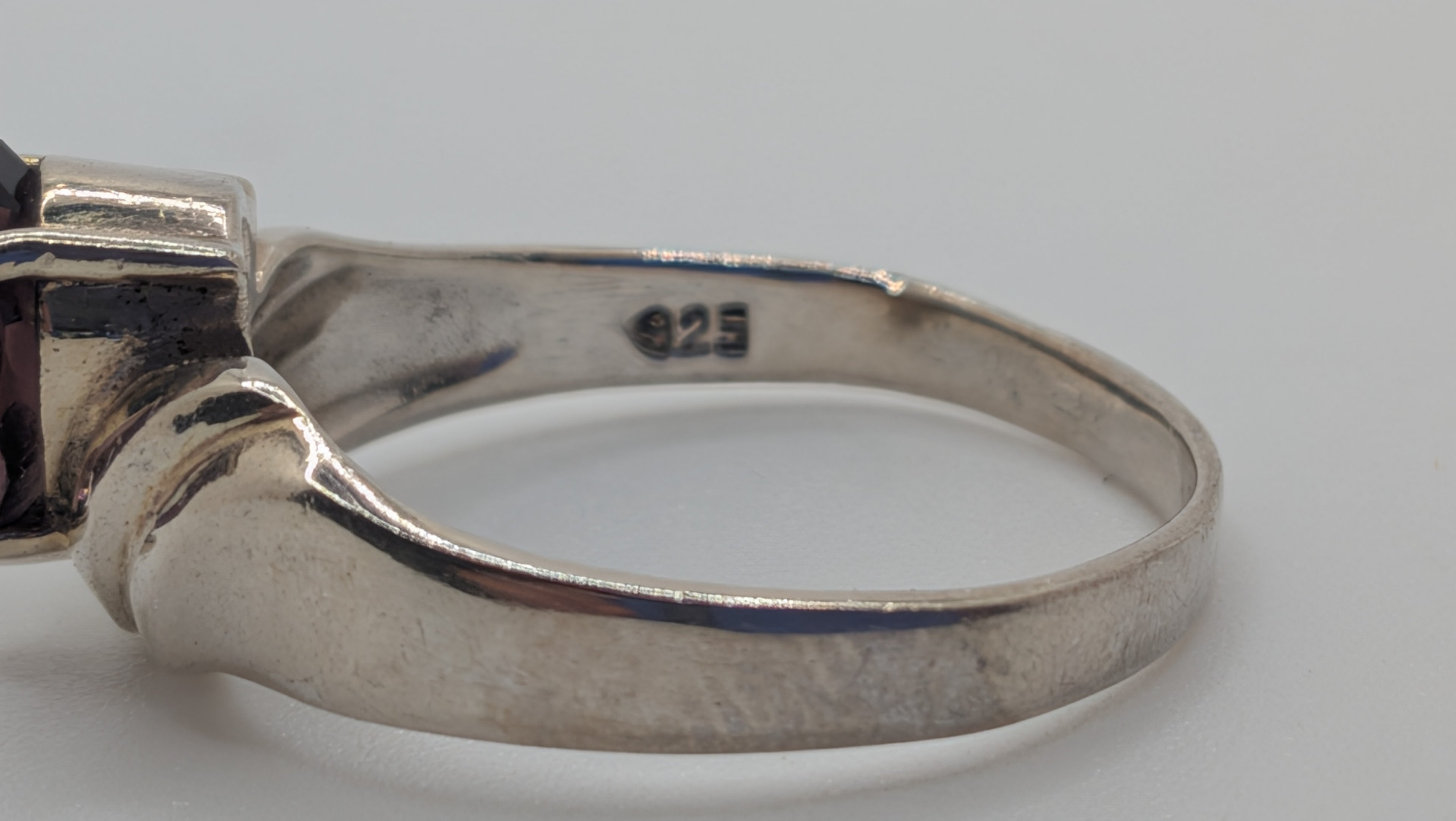 Sterling Silver Amethyst Ring Size 9