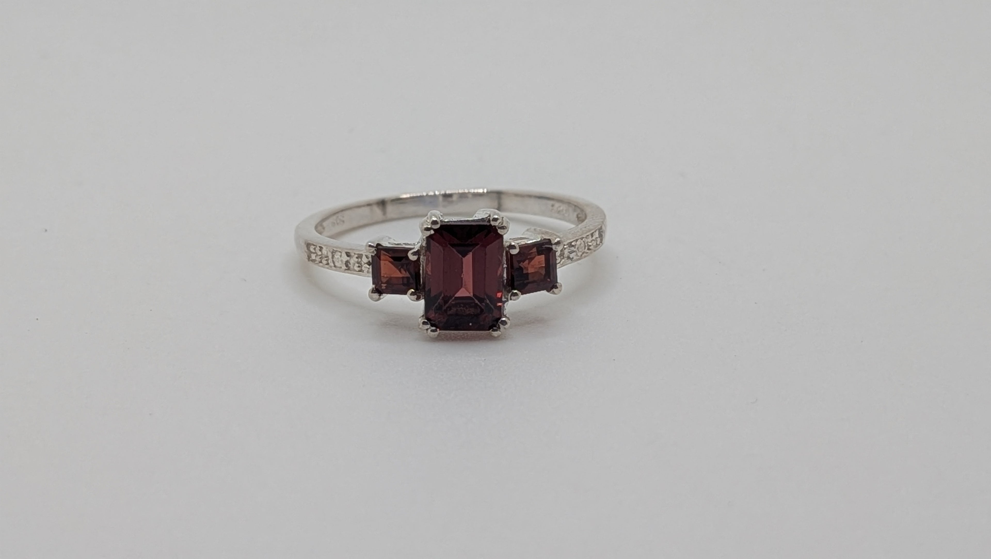 Sterling Silver Three Stone Emerald and Square Garnet Size 8
