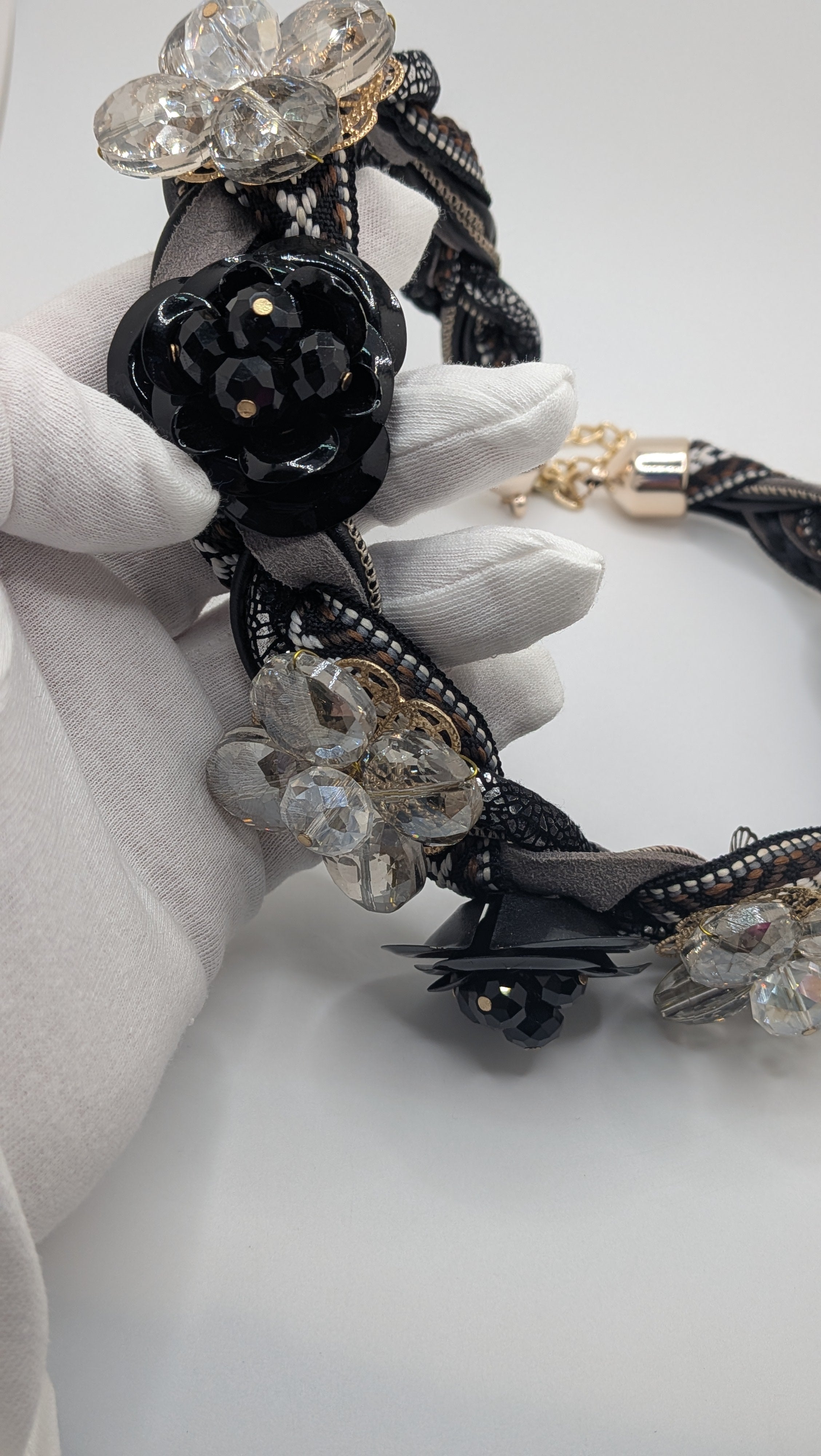 Vintage Crystal floral choker black and white