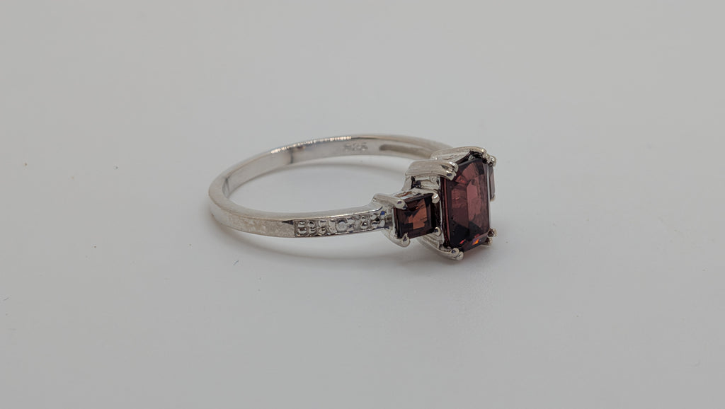 Sterling Silver Three Stone Emerald and Square Garnet Size 8