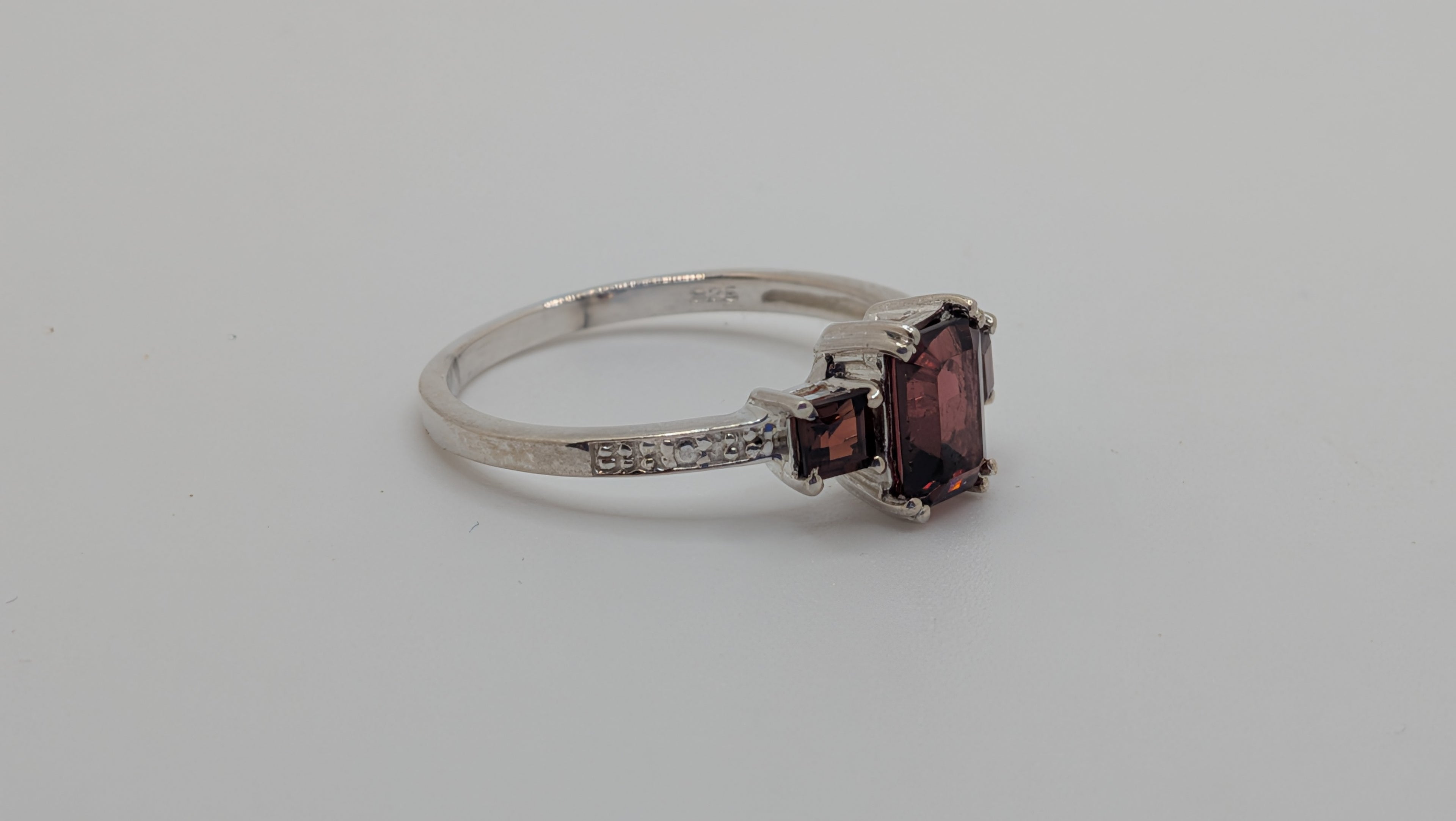 Sterling Silver Three Stone Emerald and Square Garnet Size 8