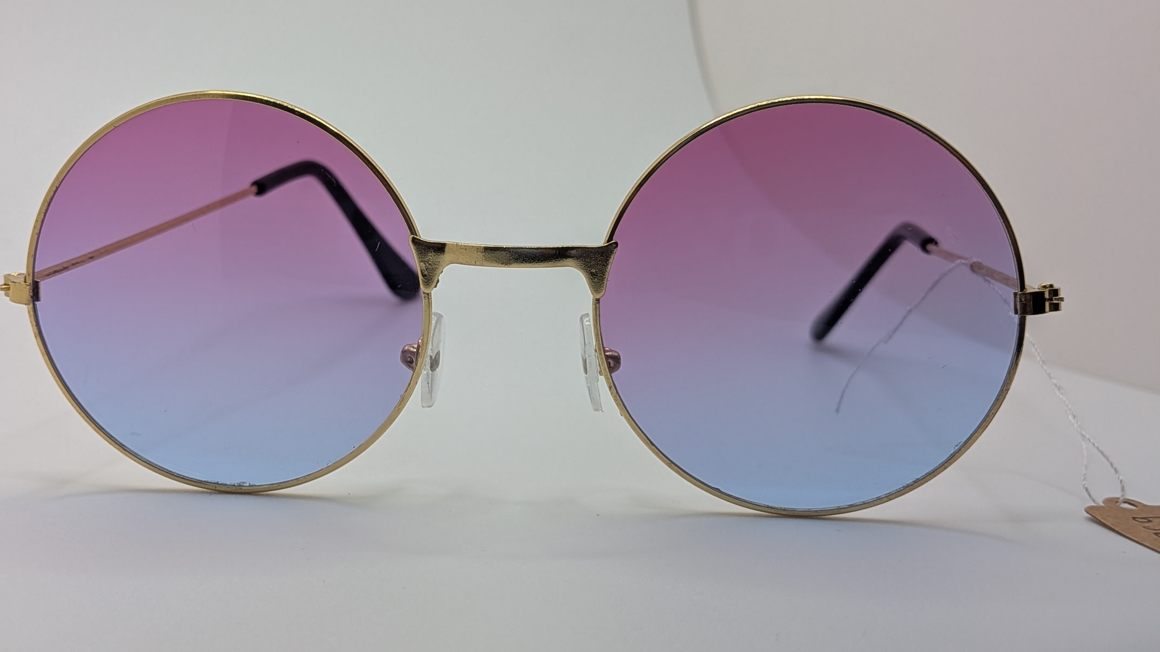 Gold Cactus Gifts: Rounded Glasses