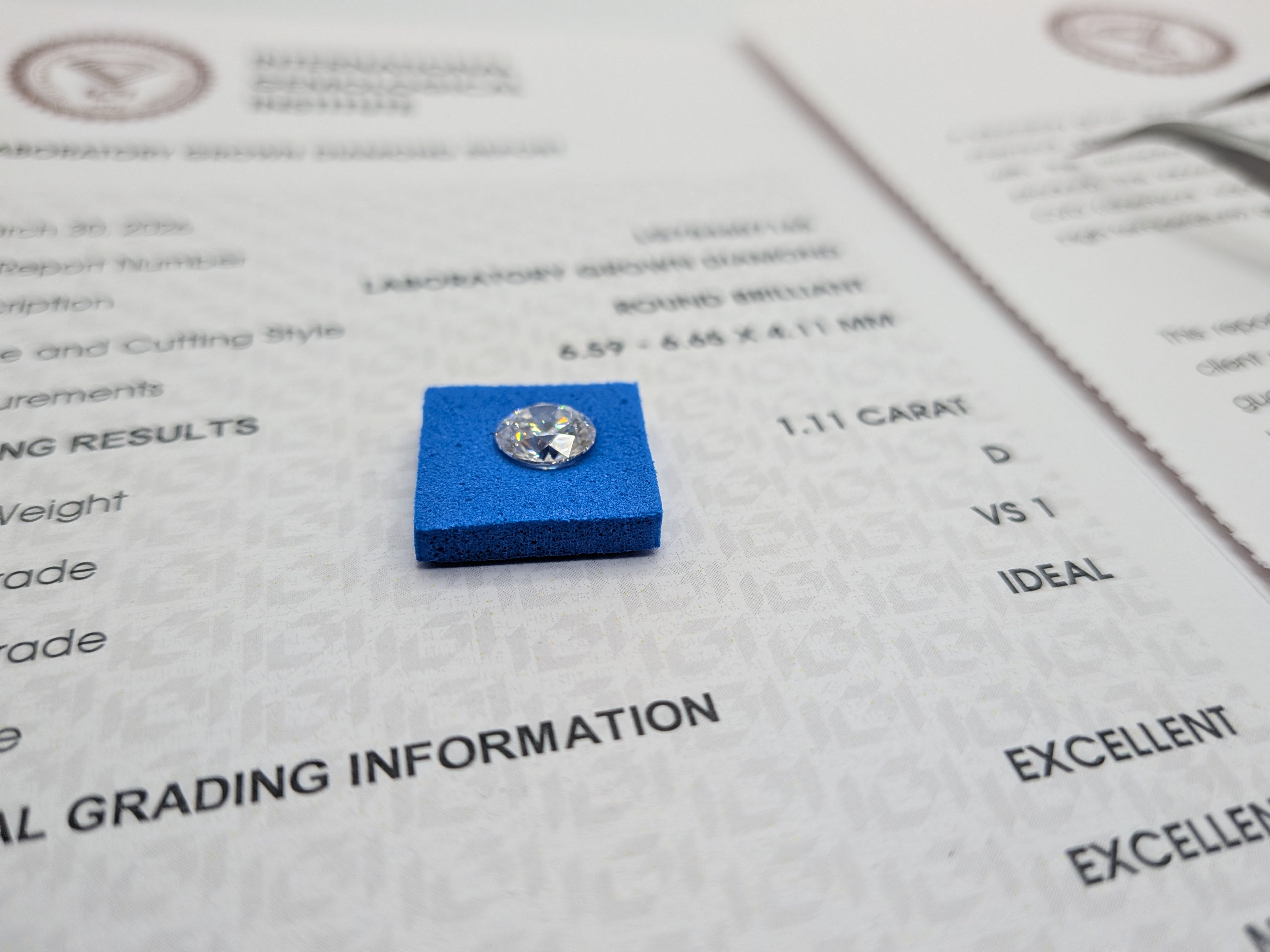 1.11 carat lab grown diamond D VS1 EXCELLENT POLISH EXCELLENT SYMMETRY igi 7165