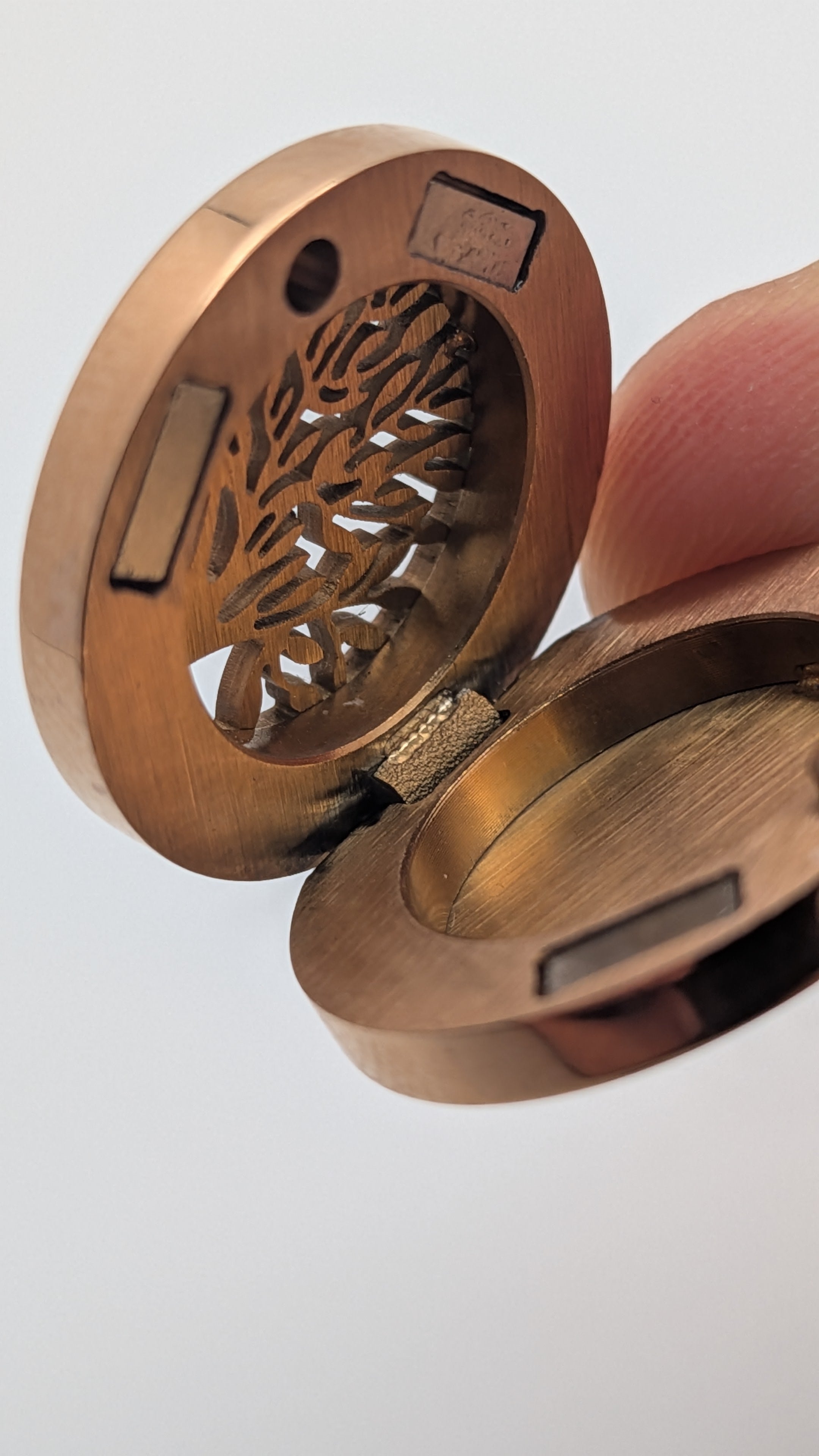 Kulli Rose Gold Perfume Necklace