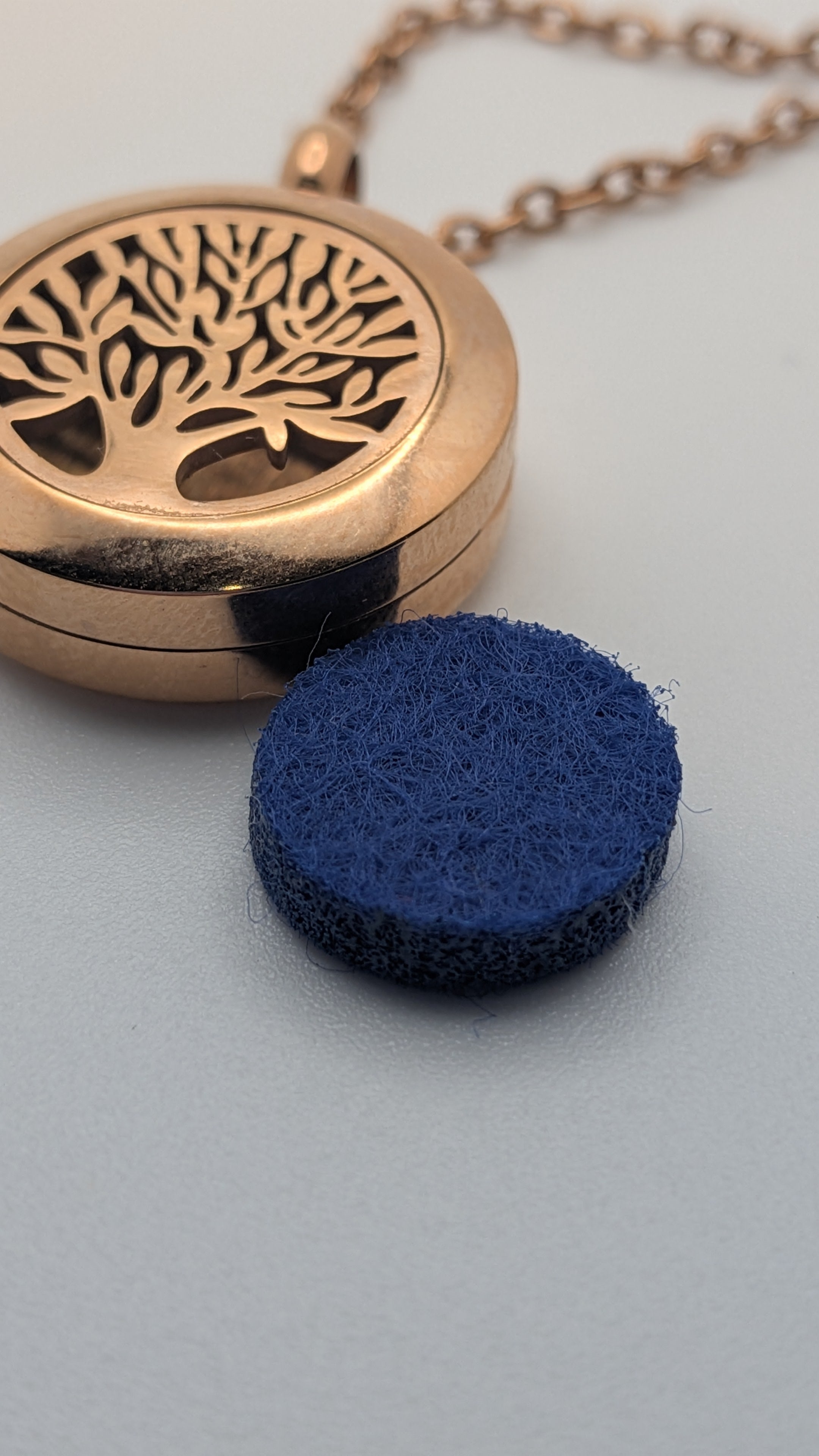 Kulli Rose Gold Perfume Necklace