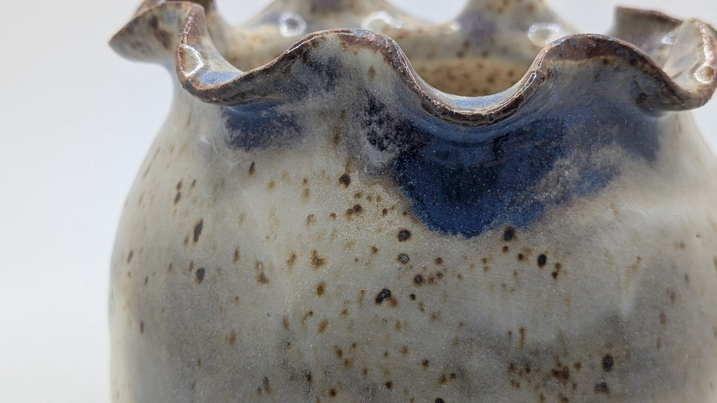 Ceramic ruffle Vessel