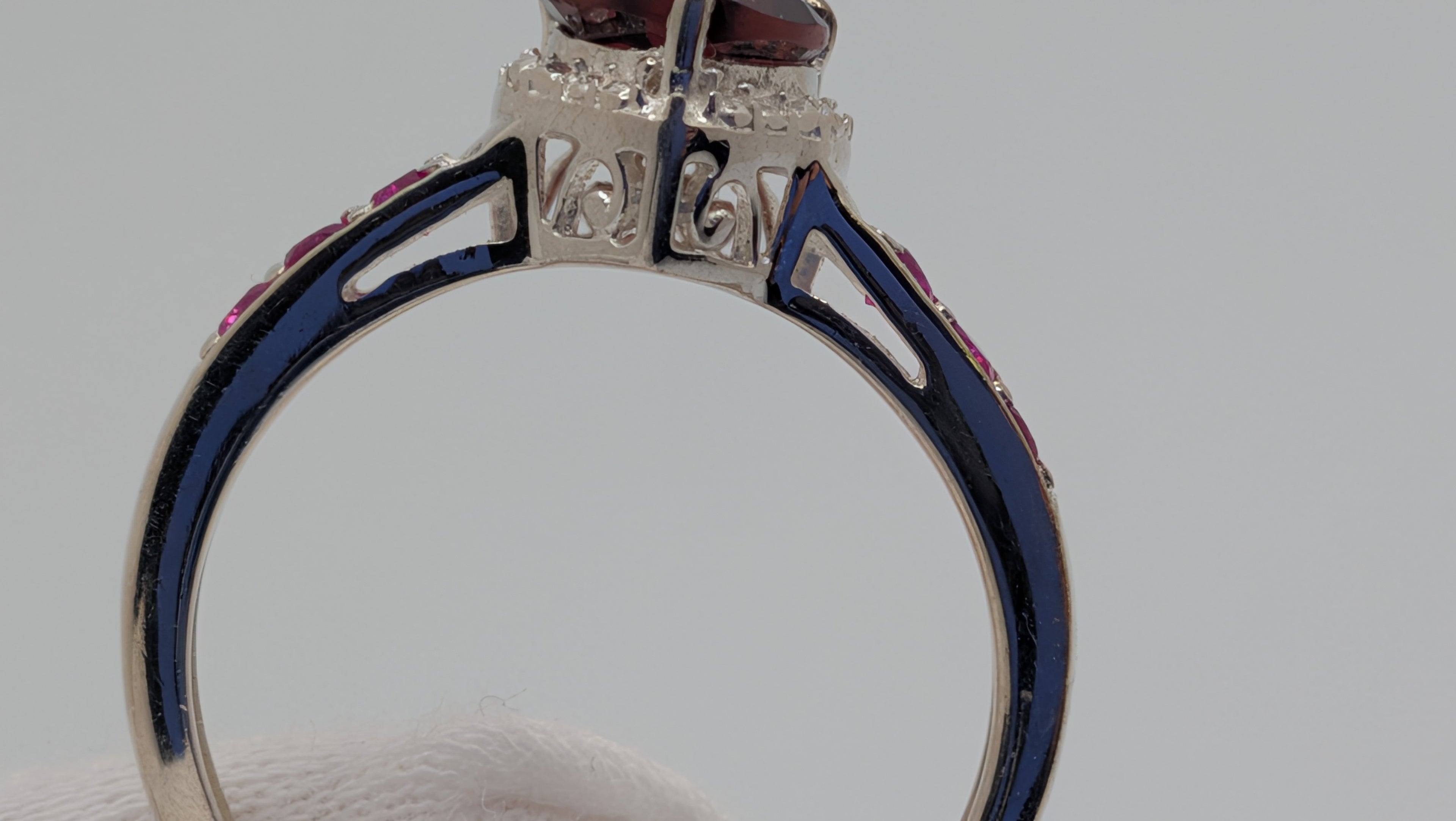 Sterling Silver Heart Garnet & Synthetic Rubies Size 8.75