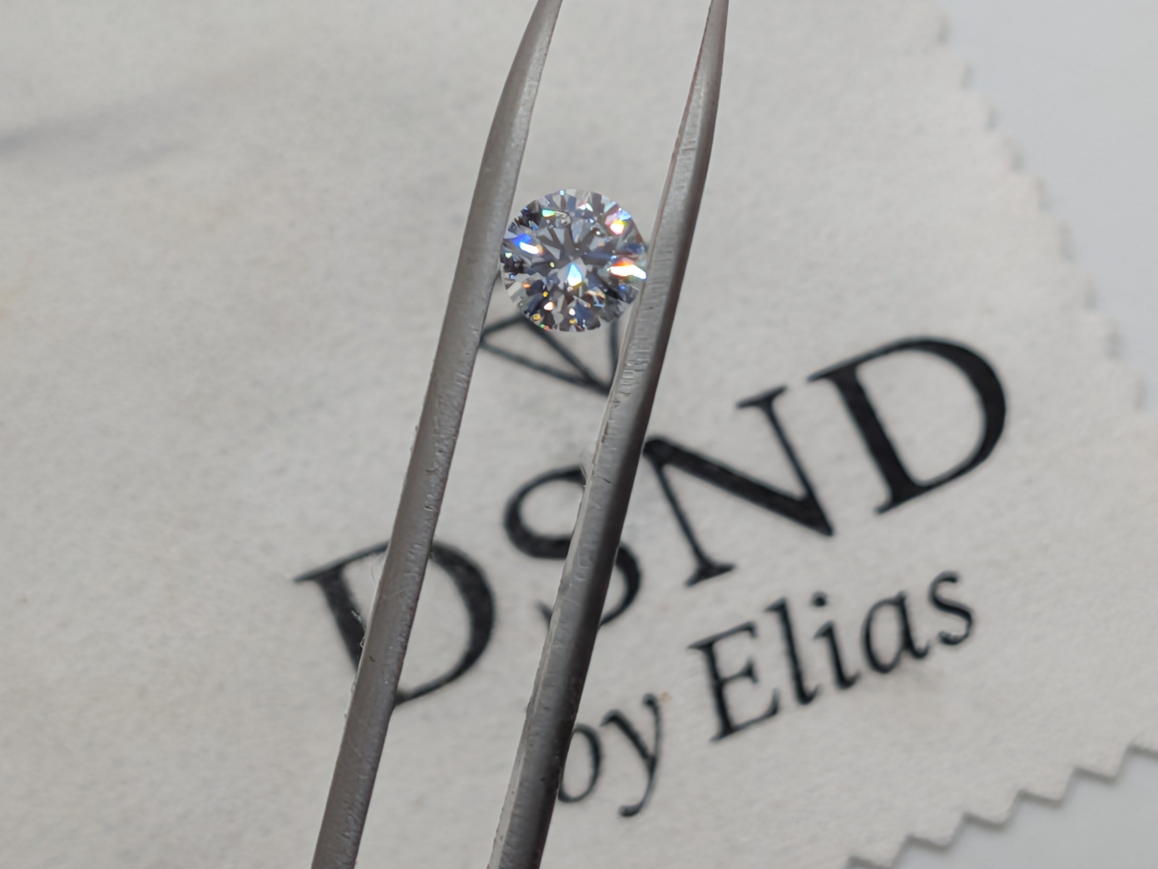 1.11 carat lab grown diamond D VS1 EXCELLENT POLISH EXCELLENT SYMMETRY igi 1882