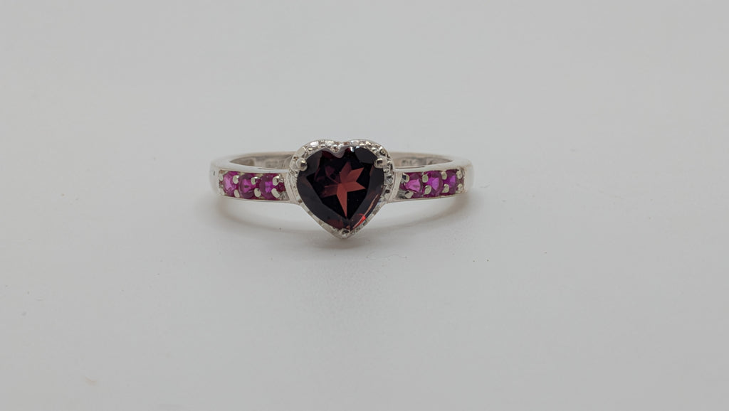 Sterling Silver Heart Garnet & Synthetic Rubies Size 8.75