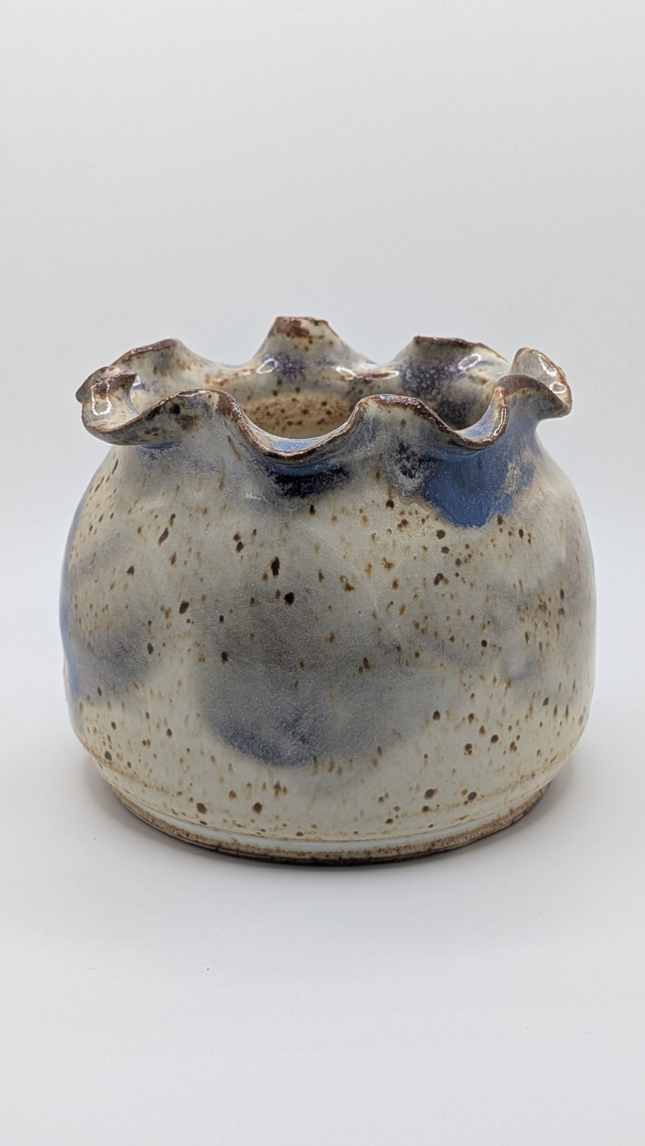 Ceramic ruffle Vessel