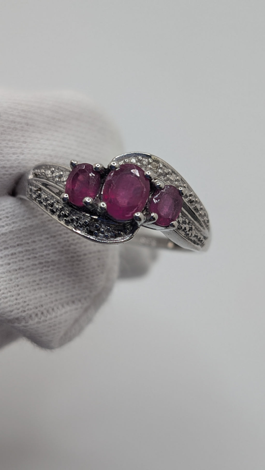 Sterling Silver Three Stone Ruby and 2 Diamonds Size 9
