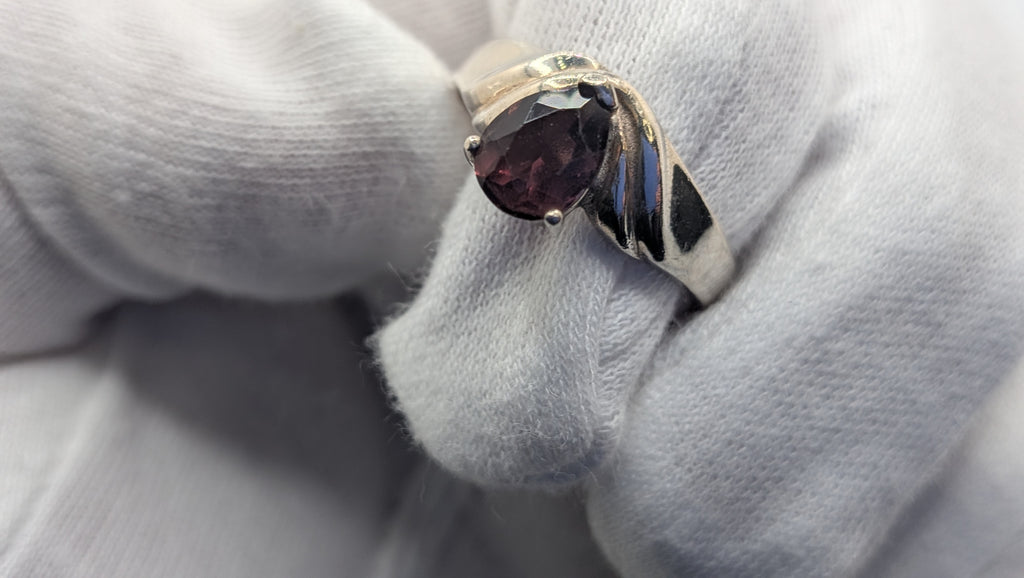 Sterling Silver Amethyst Ring Size 9