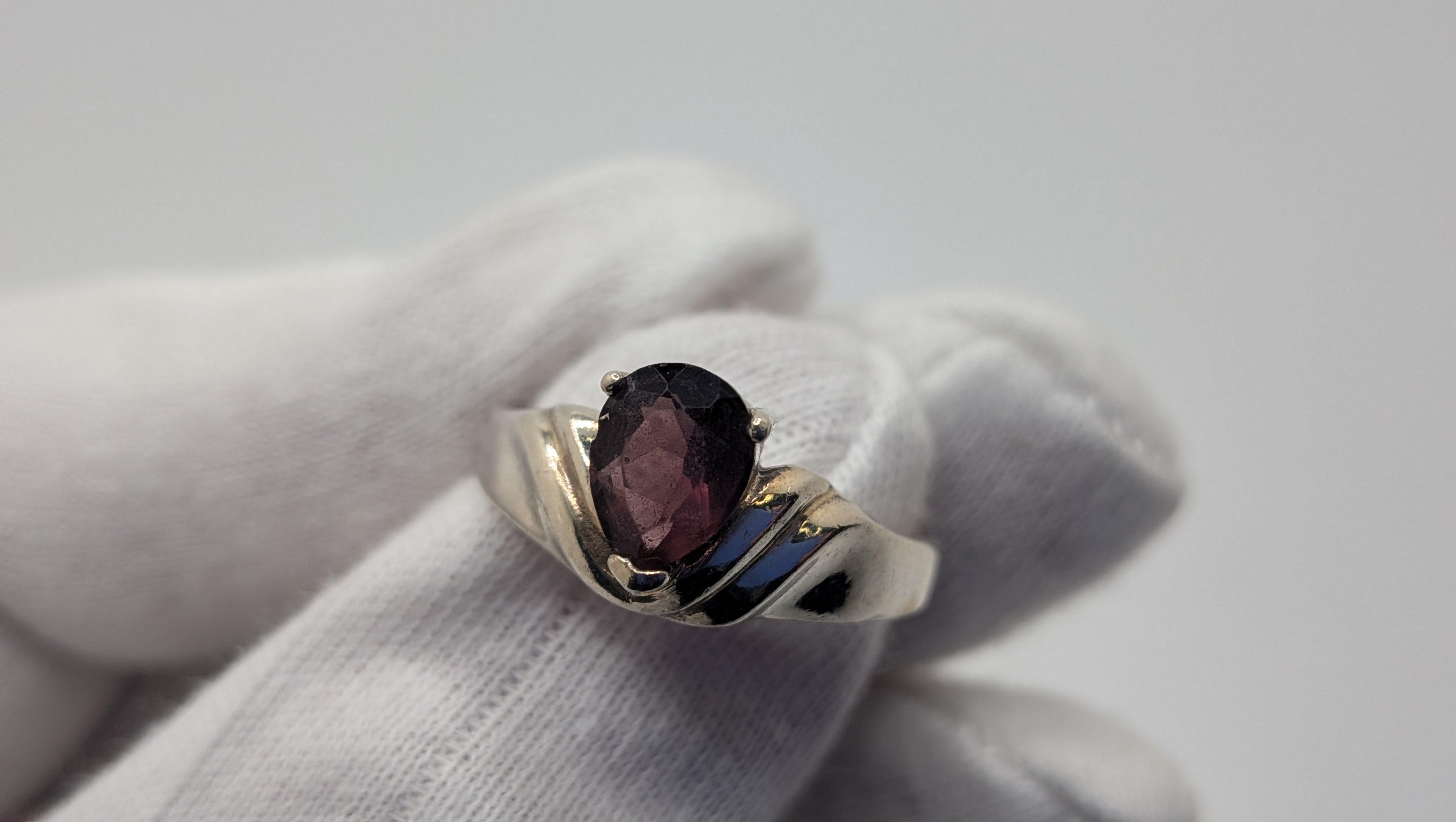 Sterling Silver Amethyst Ring Size 9